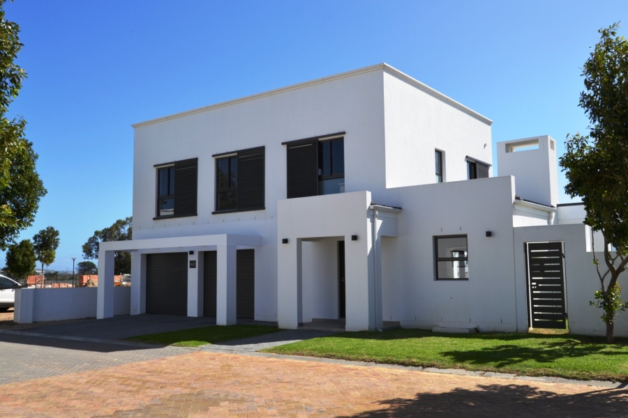  Bedroom Property for Sale in Croydon Gardens Estate Western Cape